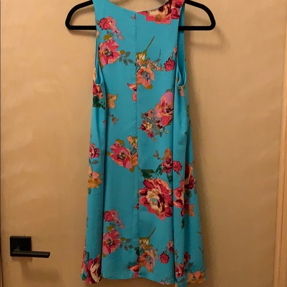 Everly High Neck Dress - Picture 2 of 3